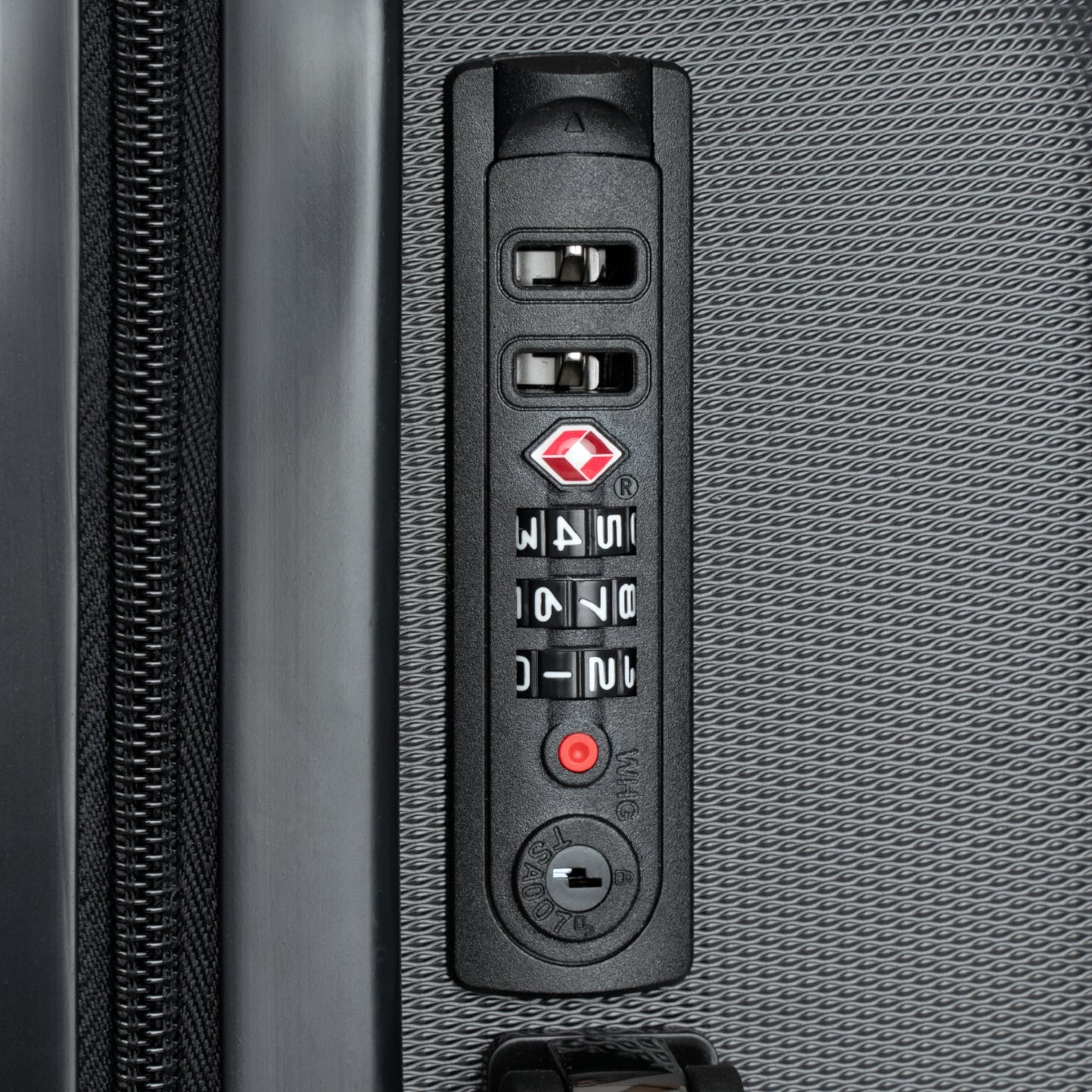 Pilot & Driver™ | Hardshell Suitcase | 3 Sizes | Chocolate